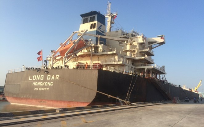 MV LONG DAR (82,000DWT) – DISCHARGING 66,500MT BULK UREA